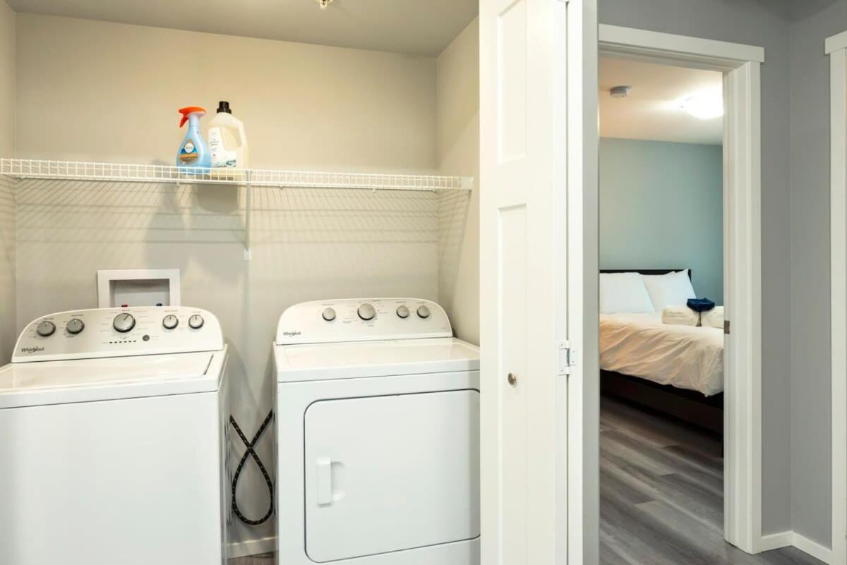 Nn - The Wanderoo - Riverdale 3-Bed 2 5-Bath Whitehorse Exterior photo